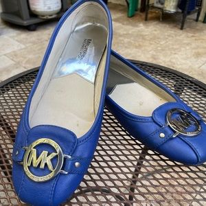 MK royal blue flats